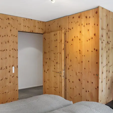 Chesa Kristella Apartmán *