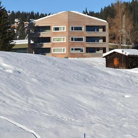 Chesa Kristella Apartament *