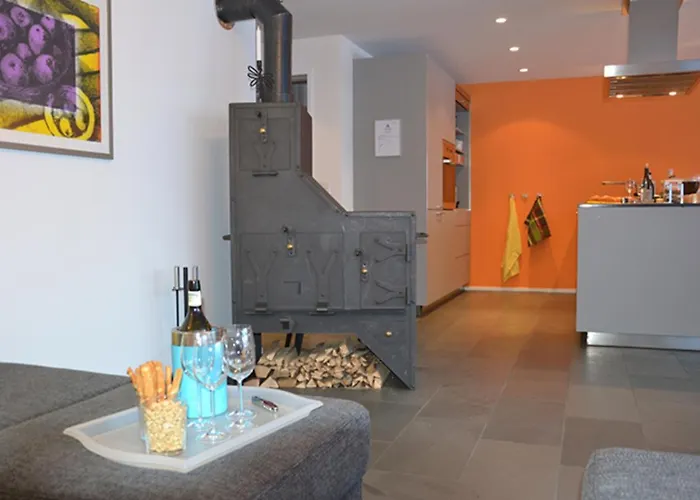 Chesa Kristella Διαμέρισμα *